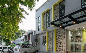 RedDoorz Plus near Senayan City